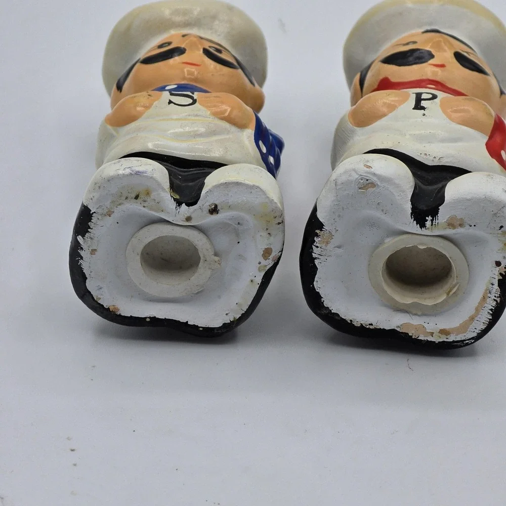 Chef Ceramic‎ Salt and Pepper Shakers Pair Hand Painted Kitchen Figurines Set